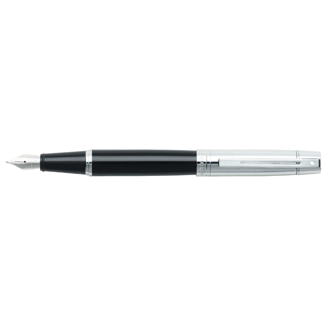 Sheaffer 300 Glossy Black and Chrome Fountain Pen With Chrome Trims full side profile