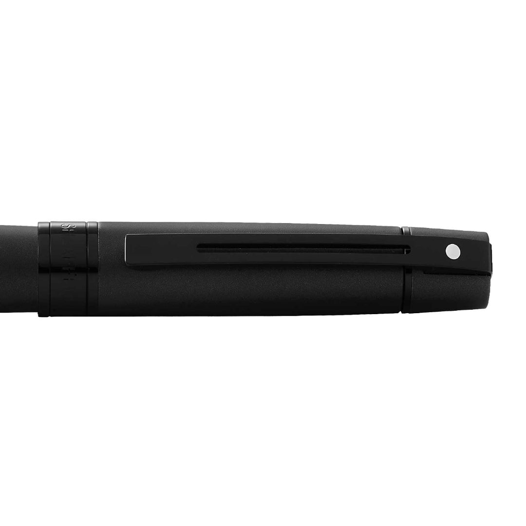 Sheaffer 300 Matte Black  Fountain Pen With Black Trims clip details