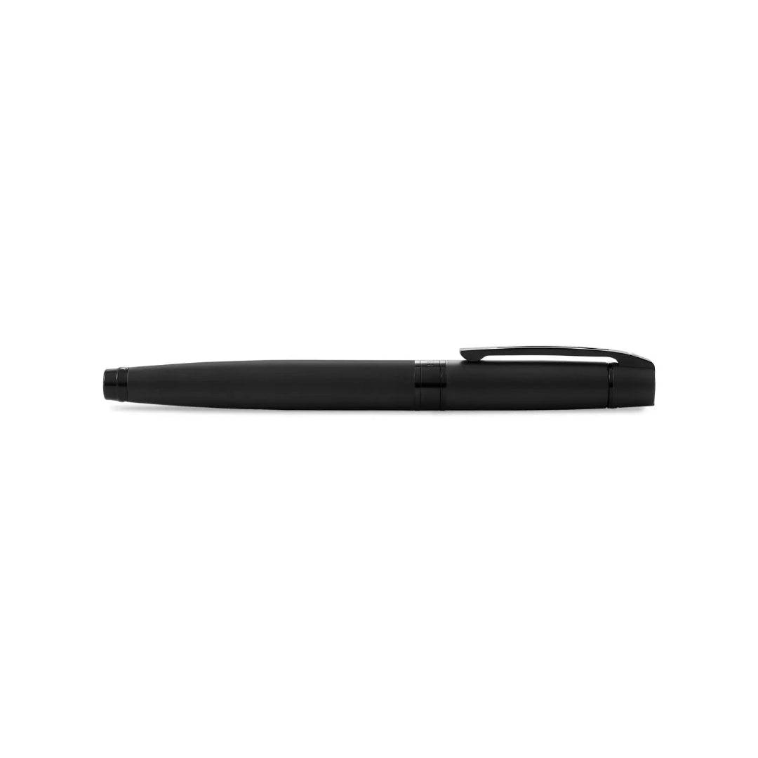 Sheaffer 300 Matte Black  Fountain Pen With Black Trims side profile