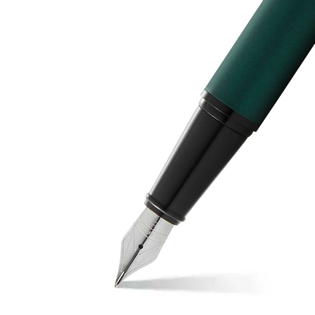 Sheaffer 300 Matte Green Fountain Pen With Black Trims barrel and tip section
