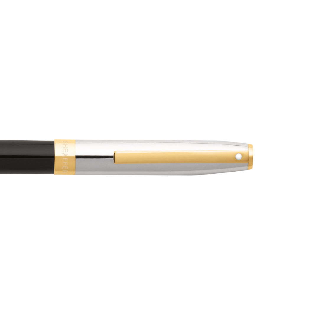 Sheaffer Sagaris Glossy Black Fountain Pen With Chrome and Gold Trims clip details
