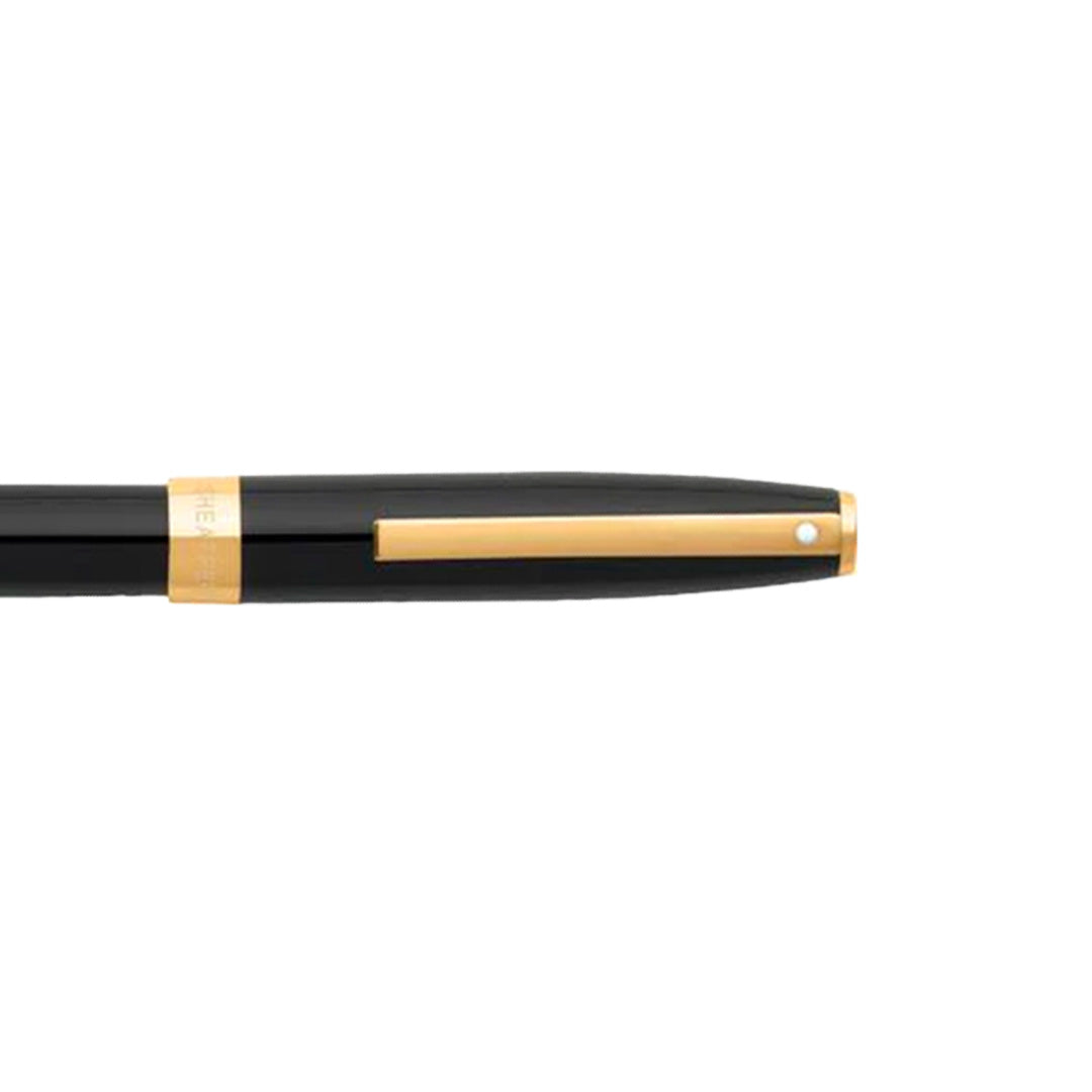 Sheaffer Sagaris Glossy Black Fountain Pen With Gold Trims clip details