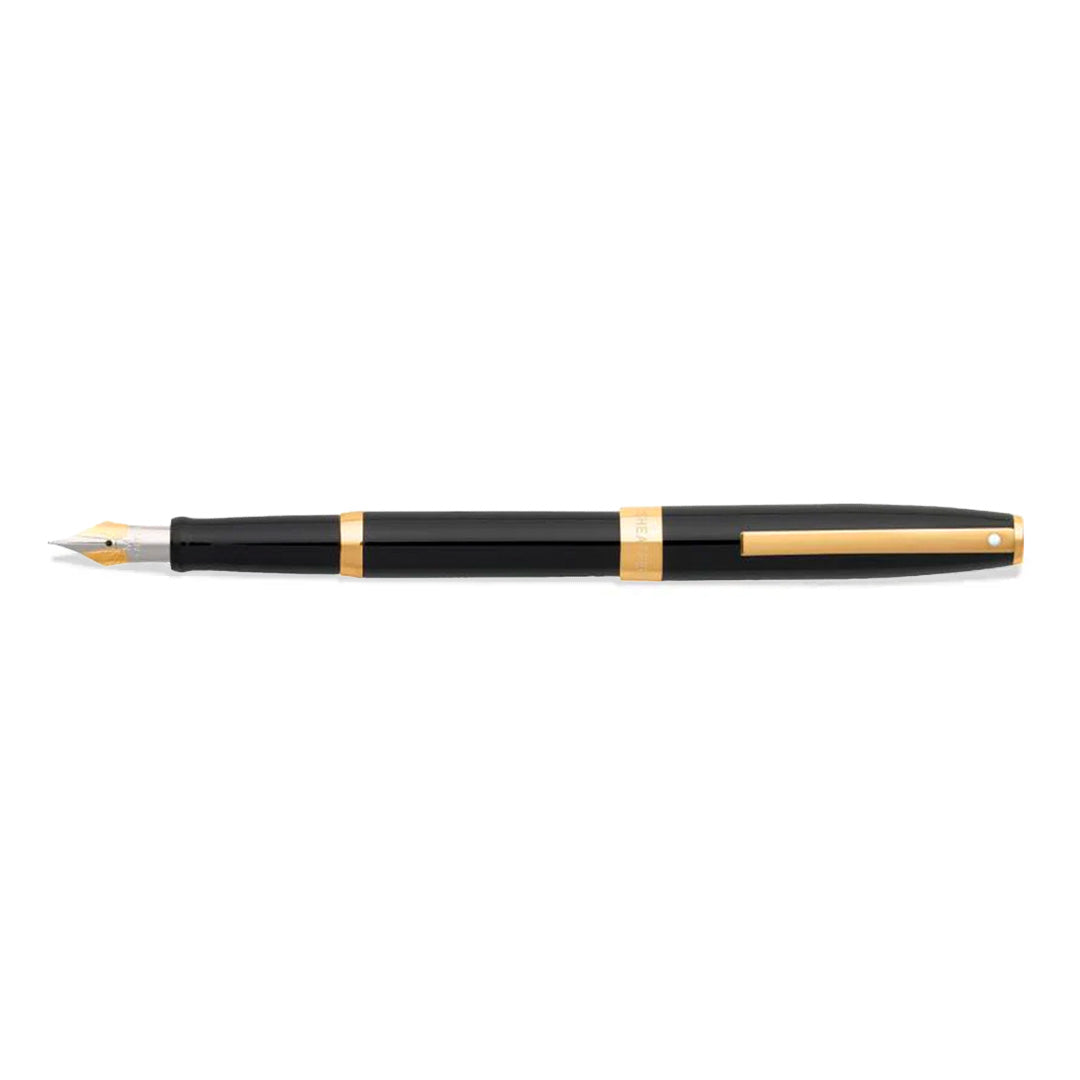 Sheaffer Sagaris Glossy Black Fountain Pen With Gold Trims full side profile