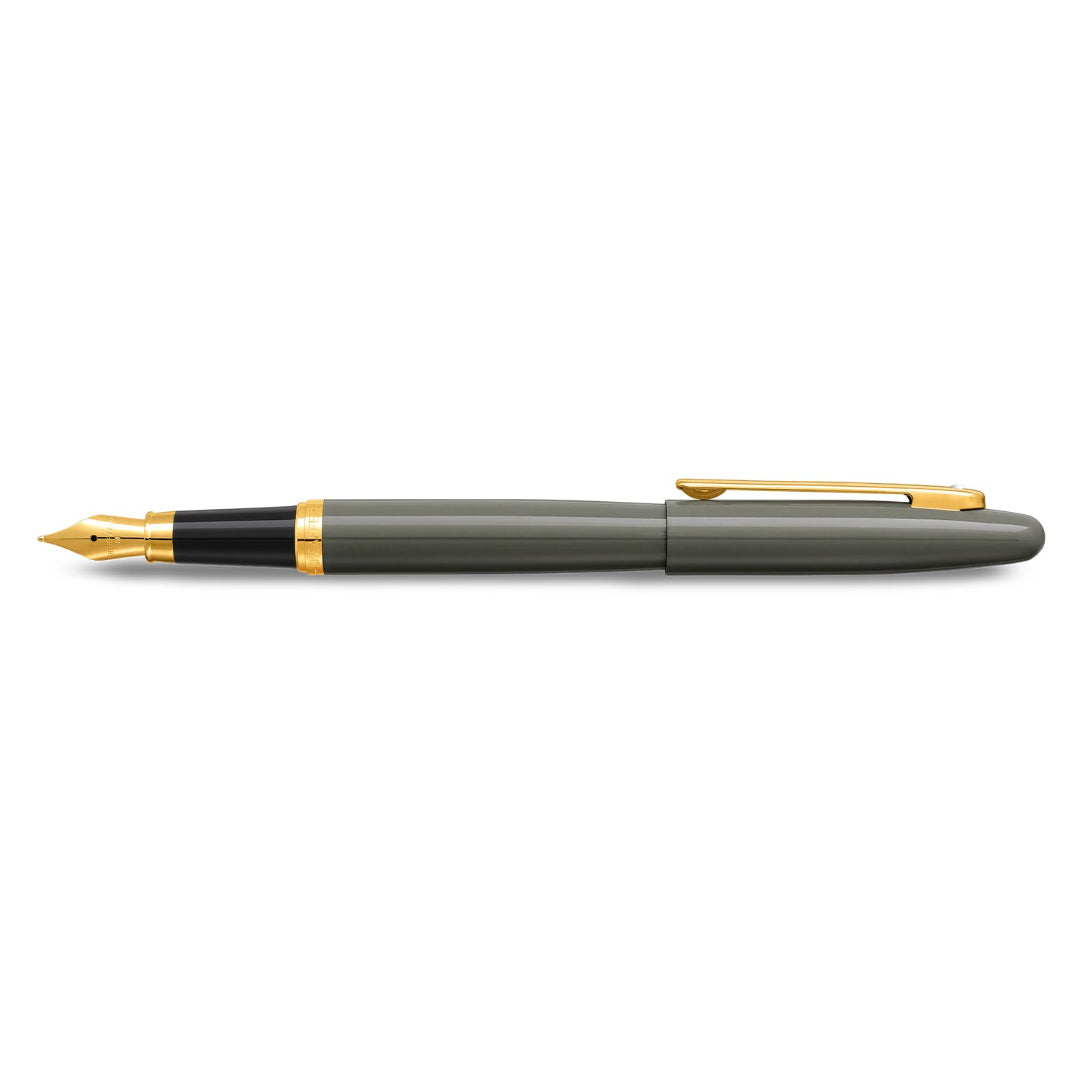Sheaffer VFM 9427 Glossy Light Gray Fountain Pen With PVD Gold-Tone Trim - Medium Nib side profile