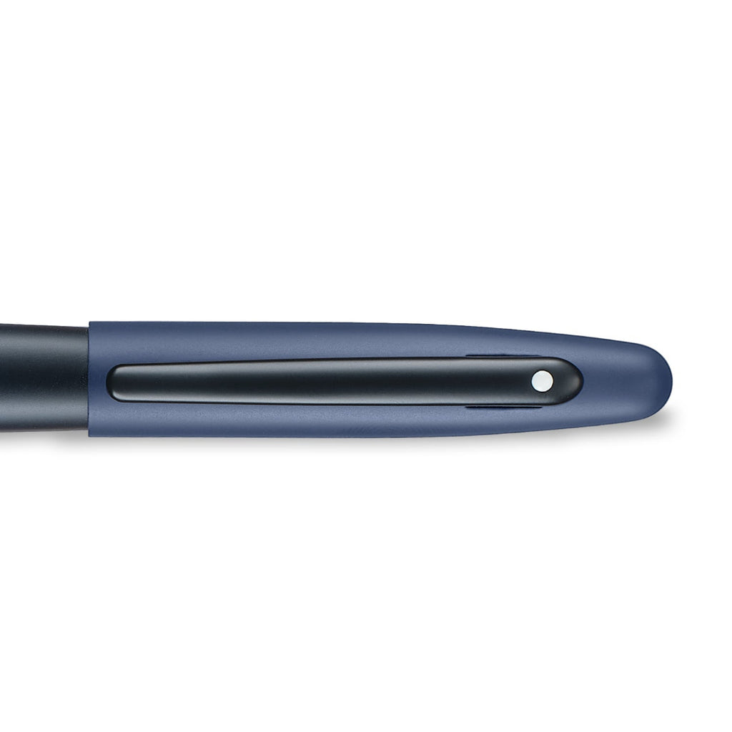 Sheaffer VFM 9429 Matte Blue Fountain Pen With Matte Black Trims clip details